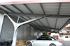Formschnes Carport mit Solaranlage