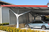 Formschnes Carport mit Solaranlage